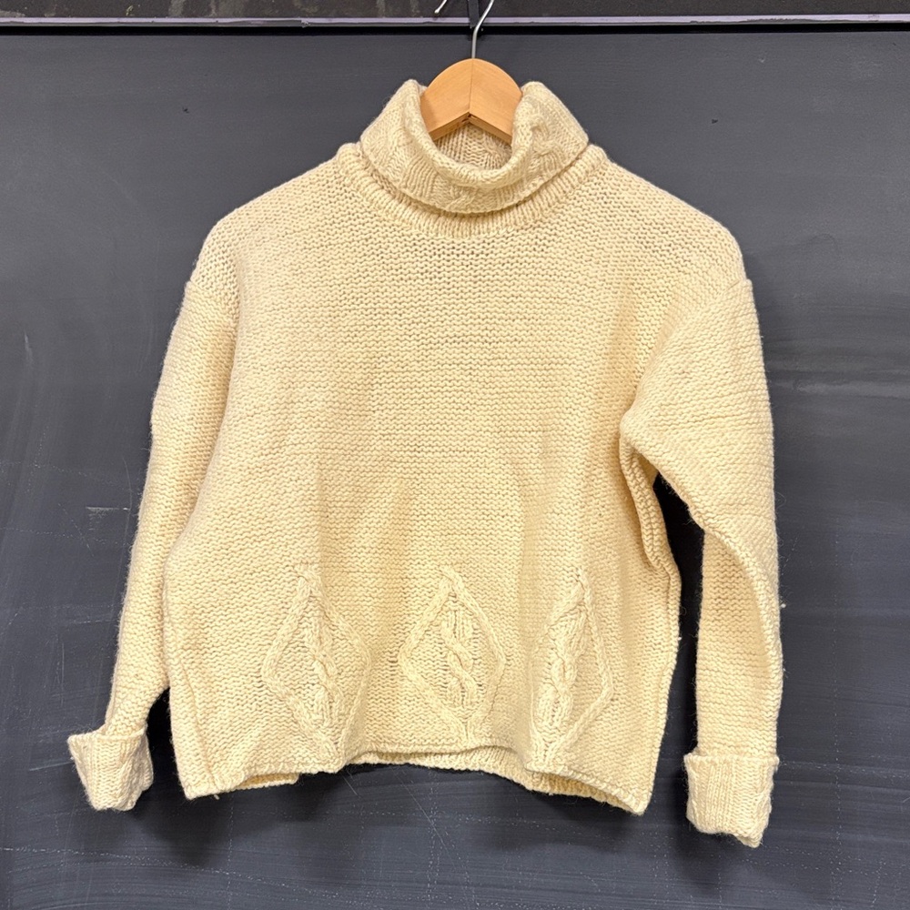 Irish Elegant Cream Turtleneck wool Sweater for Women